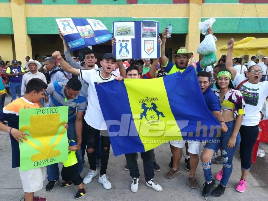 ¡AMBIENTAZO! Espectacular lleno en el Juan Ramón Brevé previo a la Gran Final de Ascenso