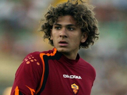 ¡Varios son entrenadores! Lo jugadores de la Roma con los que compartió Edgar Álvarez