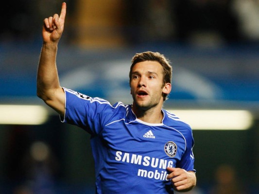 Los 11 jugadores que arruinaron su carrera futbolística al cambiar de equipo