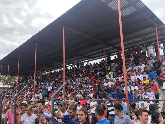 FOTOS: Olimpia desata la locura en el Marcelo Tinoco de Danlí