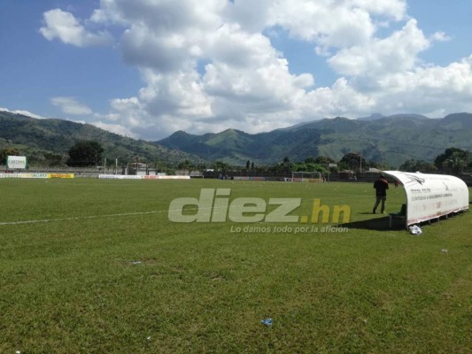 CURIOSO: La camisa de Alexander Aguilar, las gradas del Morazán y Castellón&nbsp;&nbsp;