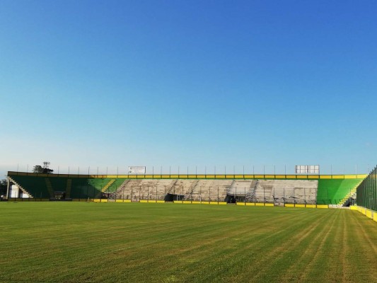 Parrillas One anuncia que está instalando sillas en las graderías al nuevo estadio