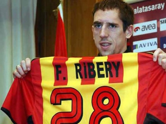 Grandes estrellas del fútbol que no sabías donde habían jugado antes