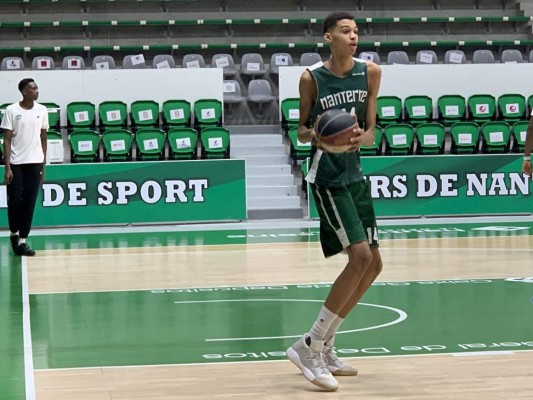 Increíble: Victor Wembanyama, el niño de 2,19 metros que será el número 1 del draft de la NBA