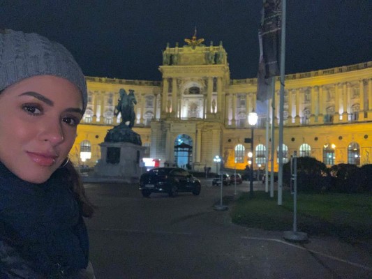 Las vacaciones de ensueño en Europa de Ana Jurka, presentadora hondureña de Telemundo