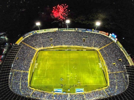 El Salvador-Honduras: El valor de las selecciones, jugadores más caros y quién es el holandés