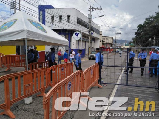 La Ultra Fiel se roba el show en el clásico Olimpia-Motagua