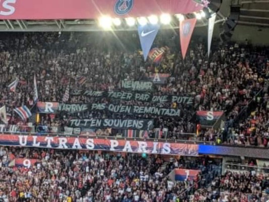 Neymar: La afición del PSG explota con pancartas y graves insultos al brasileño