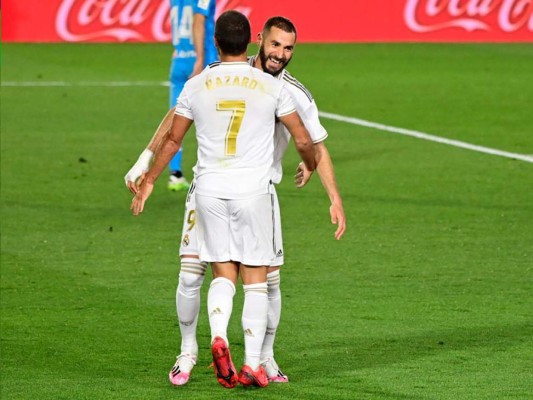 Dedicatoria, el consejo de Zidane y el aburrimiento de James Rodríguez en el Madrid-Valencia