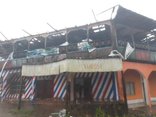 Fotos: Huracán Eta toca tierra y azota con fuerza las costas del Caribe Norte de Nicaragua
