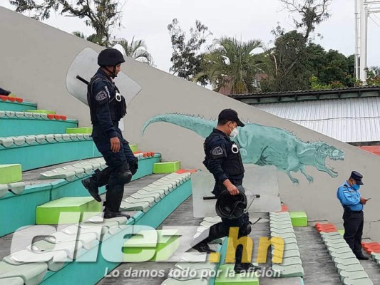 En fotos: Policía Nacional blinda el estadio Yankel Rosenthal horas antes del Marathón-Olimpia