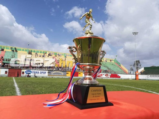 ¡AMBIENTAZO! Espectacular lleno en el Juan Ramón Brevé previo a la Gran Final de Ascenso