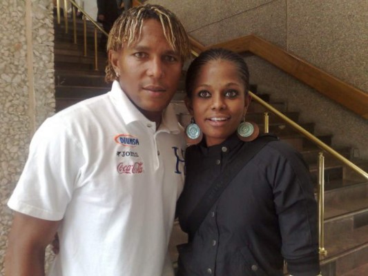 Ella es Isis, la bella hermana del futbolista Carlo Costly