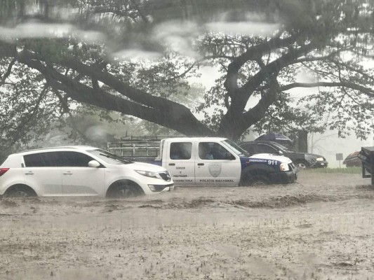 Colapsa San Pedro Sula: Fuerte lluvia provoca caos e inundaciones