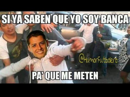Los memes que dejaron las fallas del Chicharito ante el Barcelona