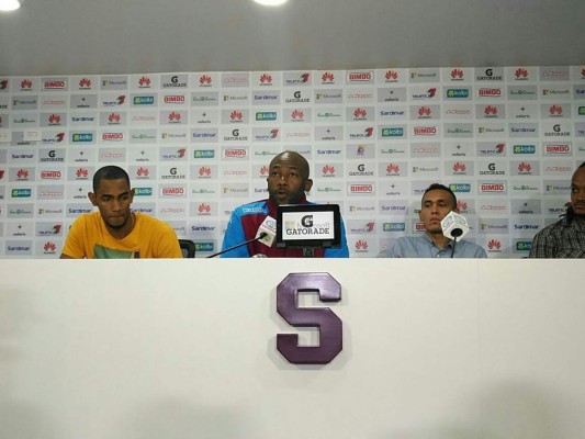 Piden la cabeza de Wanchope por Facebook en la presentación de Bengtson