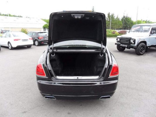 Así es el espectacular Rolls-Royce que puso a la venta Wilson Palacios