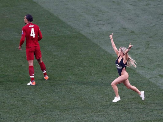 Kinsey Wolanski: Hackean el Instagram de la aficionada que se metió en la final de Champions