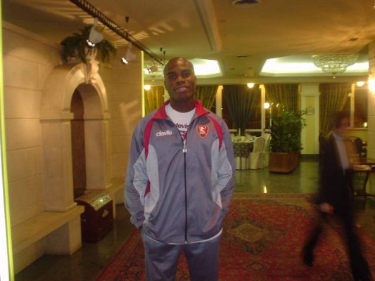 La generación del 2000 de Honduras le apunta a la dirección técnica