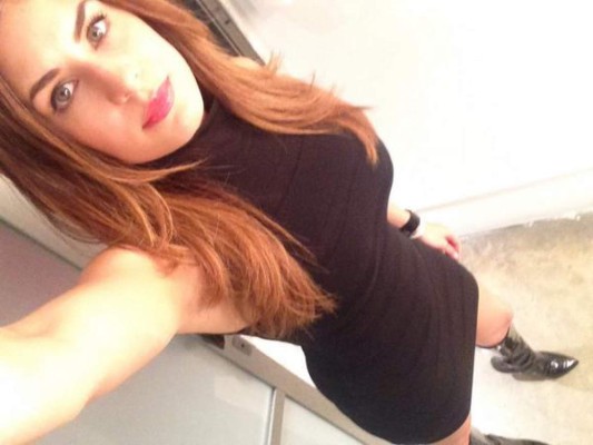 Carolina Padrón, La bella periodista de ESPN que engalanará el repechaje Honduras-Australia