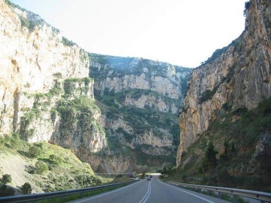 Su historia, economía y cultura: conoce Agrinio, la nueva ciudad donde vivirá Deiby Flores en Grecia