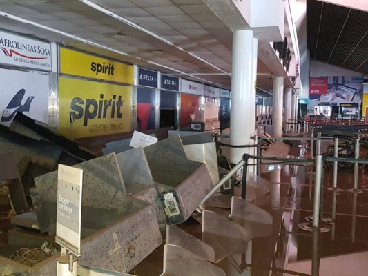 ¿Cuánto tardarán en habilitarlo? Así luce el aeropuerto de San Pedro Sula tras el paso de Eta