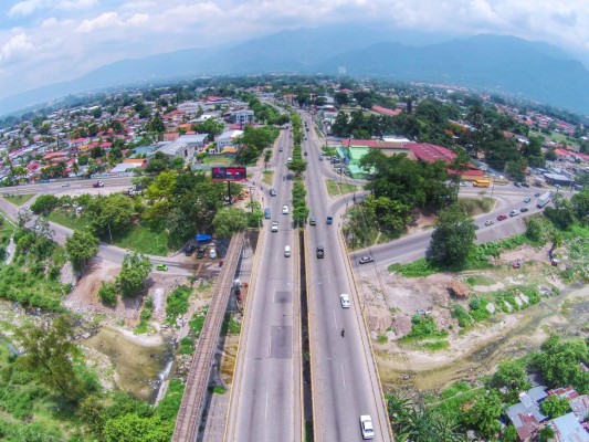 San Pedro Sula vista desde el aire con un drone