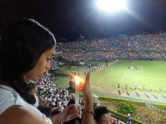 El estadio de Medellín fue insuficiente para el homenaje al Chapecoense