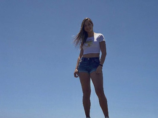 Conocé a Deyna, la hermosa venezolana nominada al premio The Best