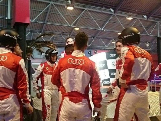 Fotos: Los espectaculares Audis que recibieron los jugadores del Real Madrid