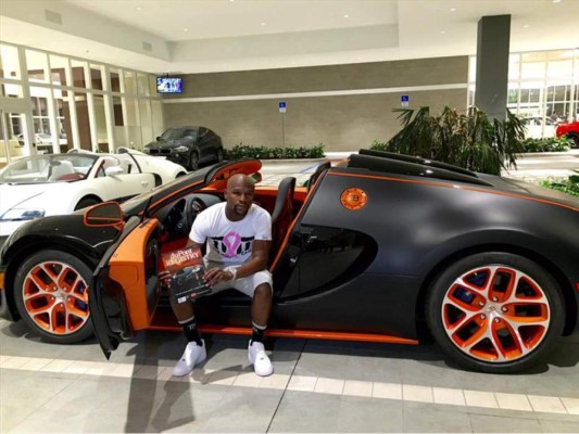 Floyd Mayweather y su último capricho, un Bugatti Veyron de 3.5 millones de dólares