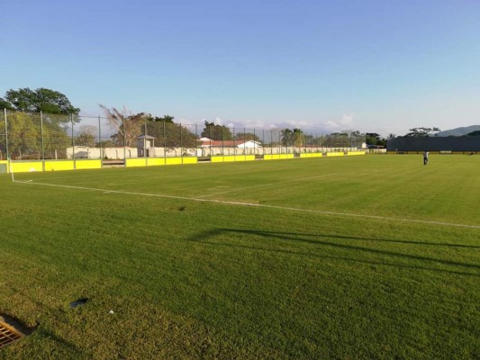 Empiezan a embellecer estadio del Parrillas One en La Lima y se acerca su estreno