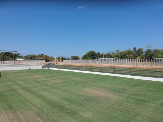 ¡Pequeño y cómodo! Así es el bonito estadio que construye el Club Universitario de Panamá
