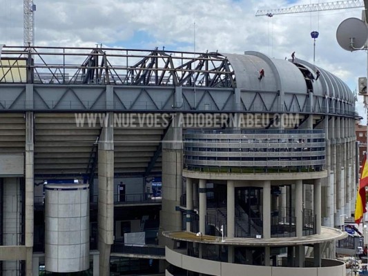 Comenzaron a poner el techo retráctil: Así marcha la remodelación del Santiago Bernabéu