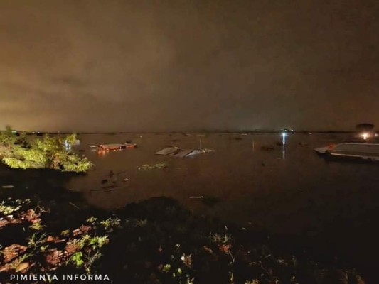 Honduras vive una noche de terror: depresión tropical Eta deja desastres en varias zonas del país