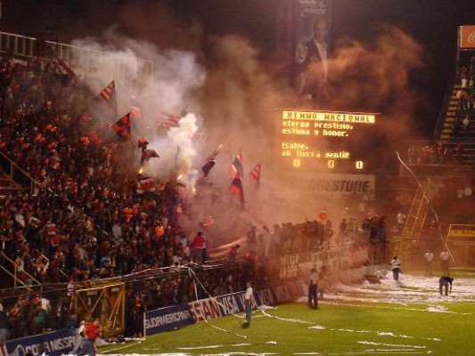 ¡Llegan a un grande! Así es Alajuelense, club al que llegará Rojas y Garrido