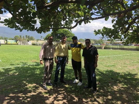 EN FOTOS: Así fue el primer entreno de Hernán Medford con el Real España