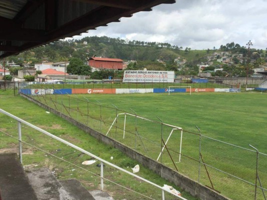 A un mes de haber sido destruida, así luce la cancha del estadio Sergio Reyes