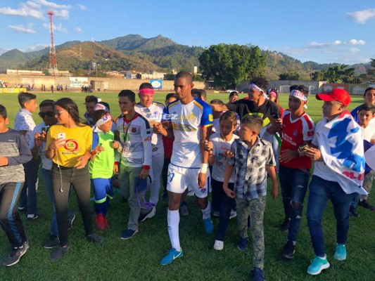 No viste en TV: Increíble parecido y la rabieta de Wilmer Cruz en el Nacional