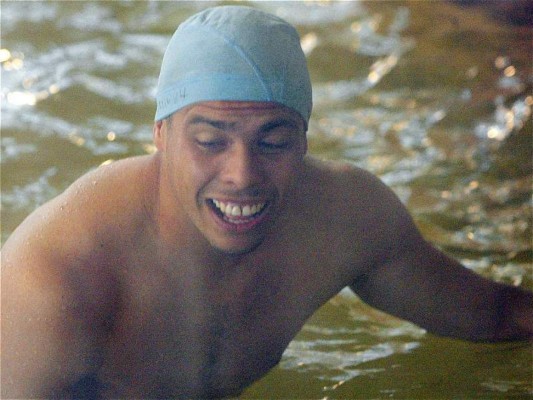 Ronaldo Nazario cumple hoy 39 años: Las fotos más curiosas del astro