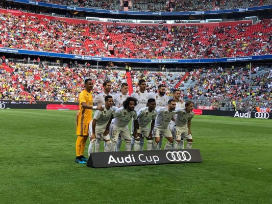 Fotos: Brutalidad de Keylor Navas en el Real Madrid-Tottenham disputado en Múnich