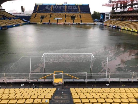 Fuerte tormenta en Culiacán causa estragos e inunda el estadio de Dorados