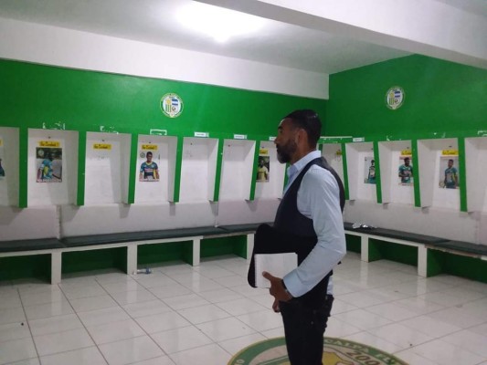 Robert Lima fue presentado en Juticalpa y firmó contrato por un año