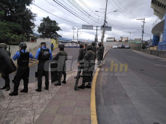Así resguarda la policía el clásico de semifinal entre Olimpia y Motagua