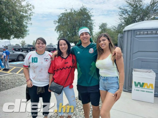 Un hondureño con una mexicana: Las bellas chicas que deslumbran en el State Farm Stadium