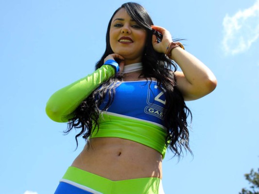Ismari García, la belleza que engalana los juegos de la Liga de Guatemala