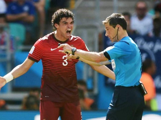 Los futbolistas más indisciplinados