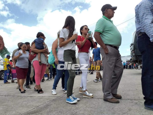 ¡AMBIENTAZO! Espectacular lleno en el Juan Ramón Brevé previo a la Gran Final de Ascenso