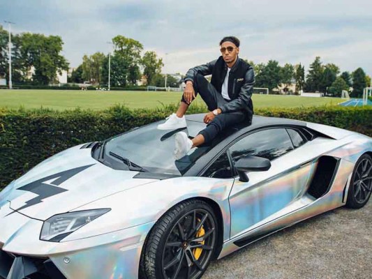 Desastre: Así es el Lamborghini cromado que chocó Aubameyang en Londres