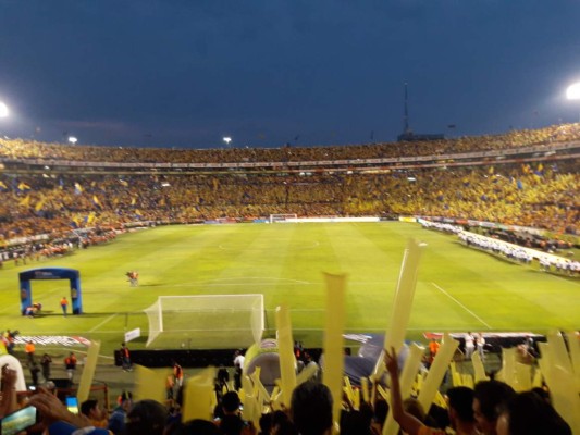 ¡Espectacular! Llenazo en el 'Volcán' para la final entre Tigres y León